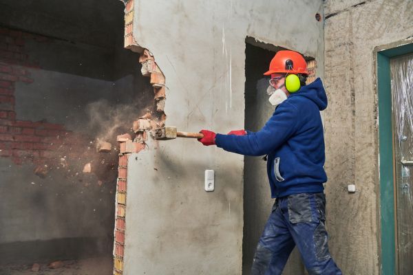 Concrete Wall Demolition in Saint Joseph